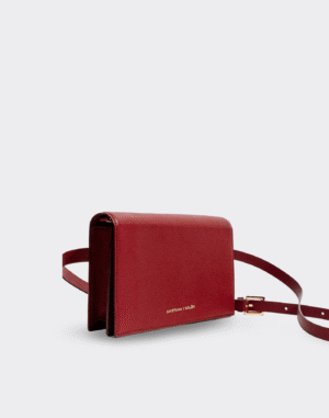 belt bag vino tinto