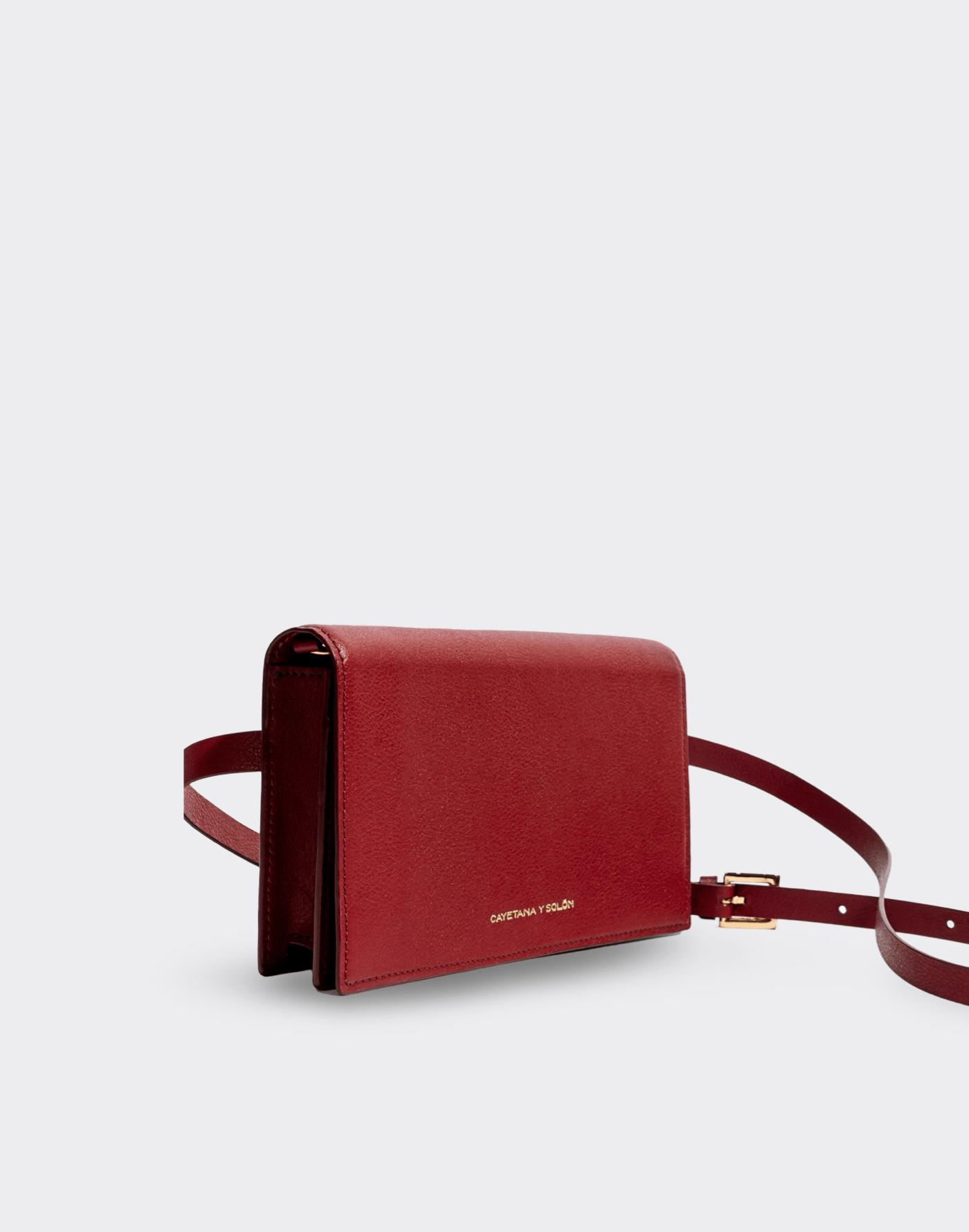 belt bag vino tinto