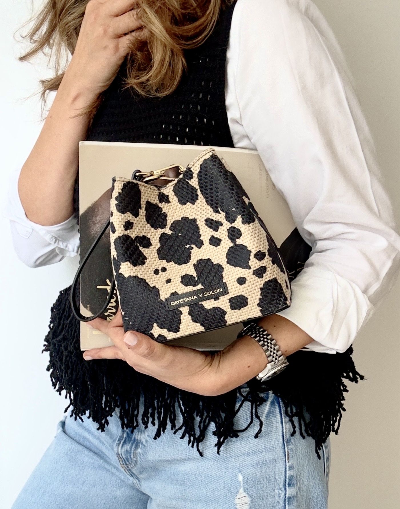 Bucket Mini - Cow Print (Beige/Negro) - Imagen 2